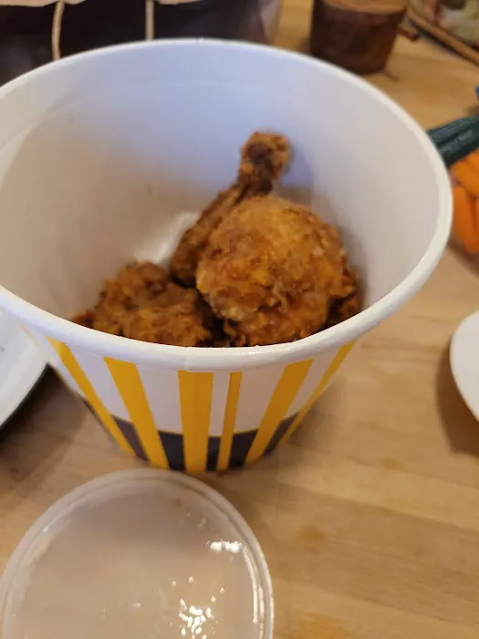Buckets Fried Chicken Picture 6