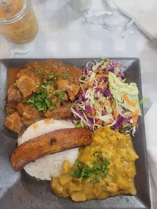 Maravillas Bar & Grill Picture 7