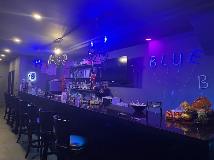 Blue Bar I Picture 3