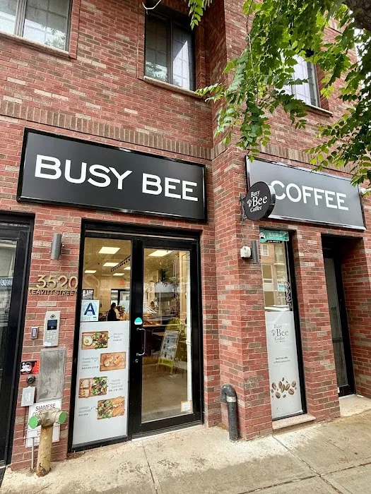 Busy Bee Coffee & Wine Bar Picture 10