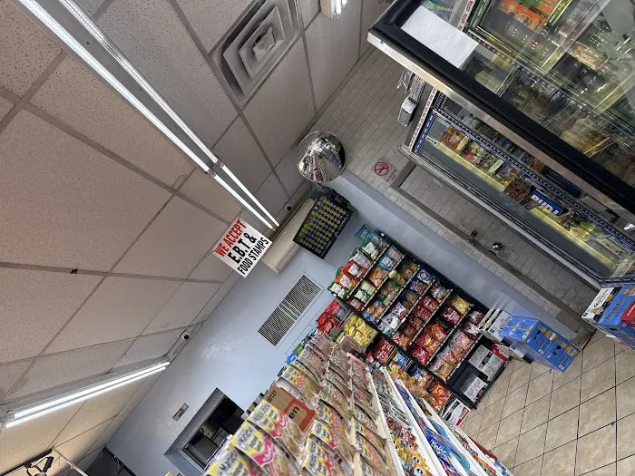 Neel Deli & Convenience Picture 3