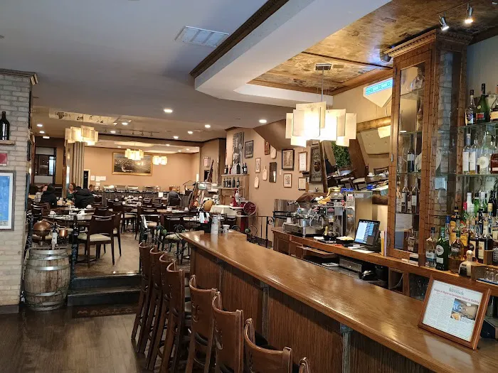 Magna Restaurant Picture 8