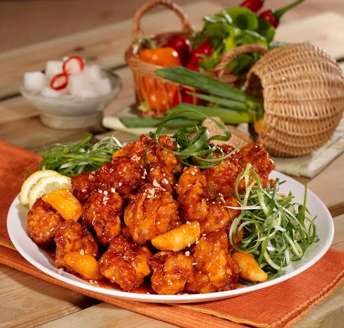 Mujeog Jjang restaurant -J&CH Catering Corp/Pig's trotters, chicken, bento boxes/족발,치킨,도시락 전문 Picture 2