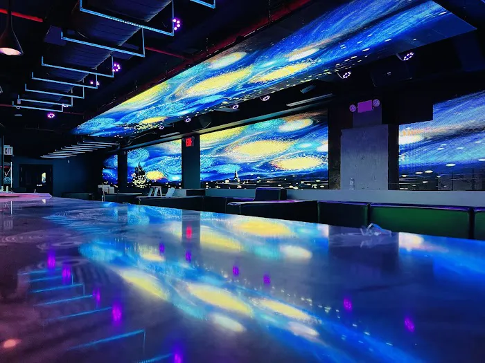 PARTY HOUSE BAR & LOUNGE Picture 10