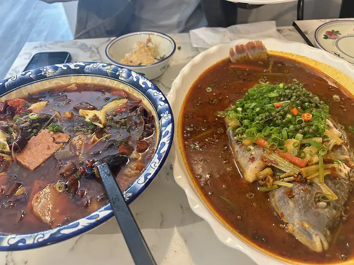 Yanwu 言午许 Picture 7