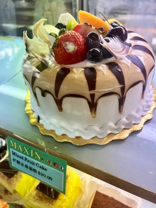 Maxin Bakery Picture 2