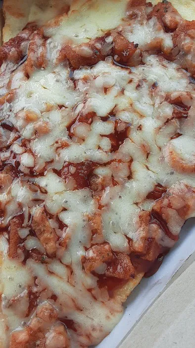 Gigi's Pizzeria - Whitestone Picture 7