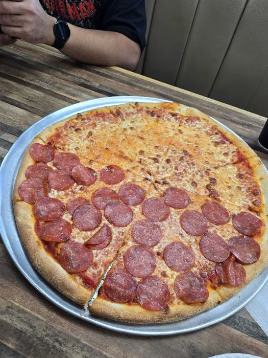 Whitepoint Pizza Picture 8
