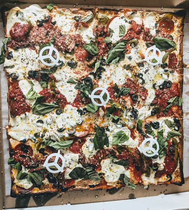 Whitepoint Pizza Picture 9