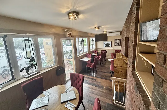 Tavern On 10th Picture 7