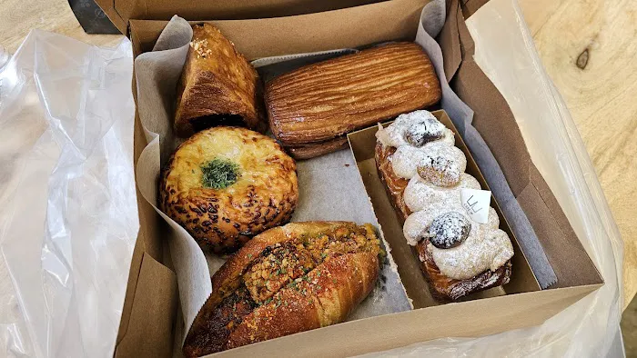 Cafe W & Bakery / Dessert Picture 1