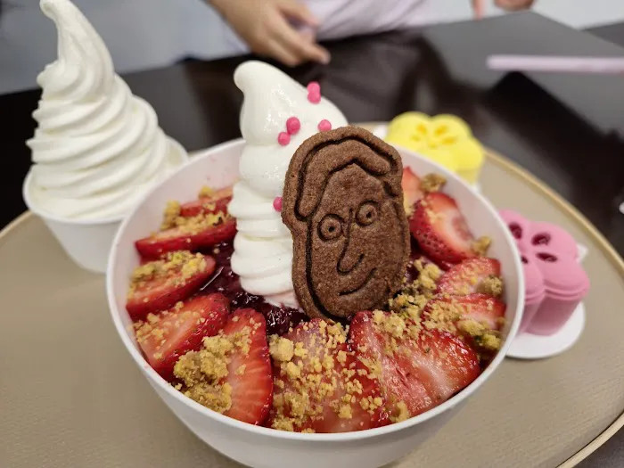 Cafe W & Bakery / Dessert Picture 2