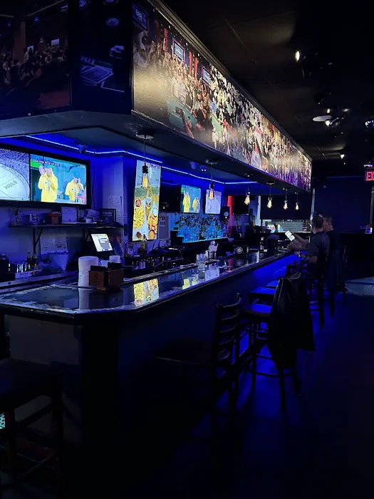 King of Spades - Sports Bar Picture 8