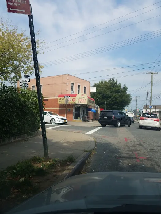 Famous Gold Tim's Deli & Grill Picture 9
