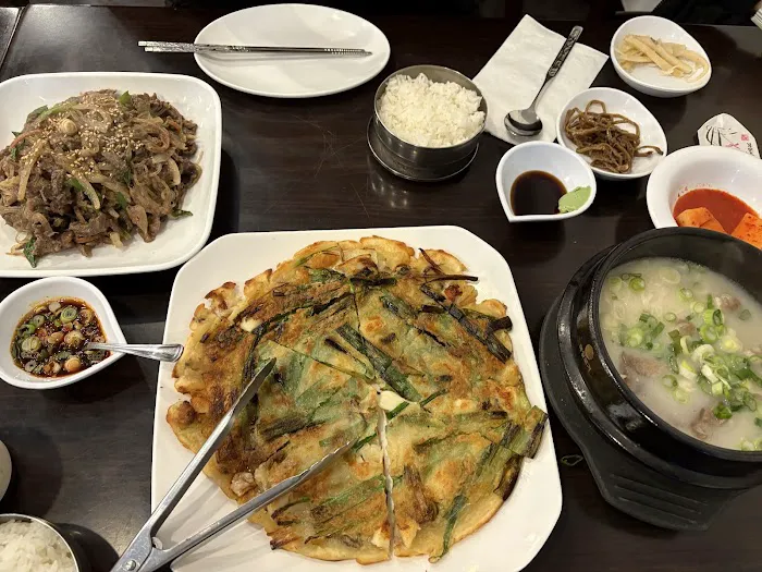 SEOUL TTUKBAEGI ( 서울 뚝배기 ) Picture 6