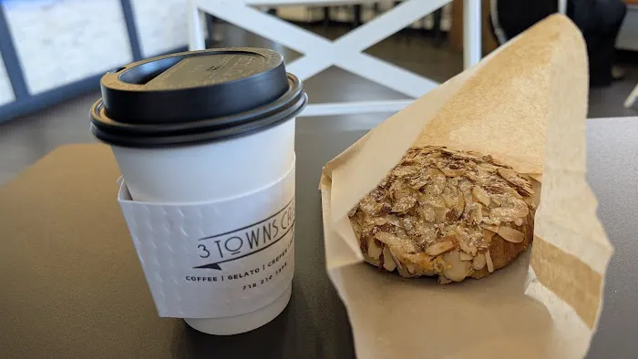 3 Towns Cafe Juice Bar & Gelato Picture 1