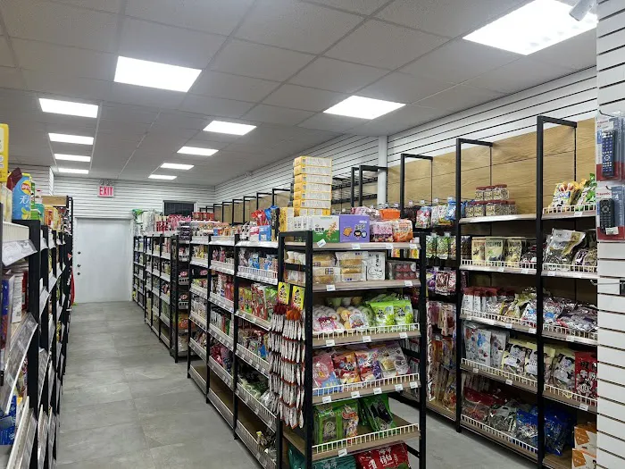 Lucki Mart Picture 8