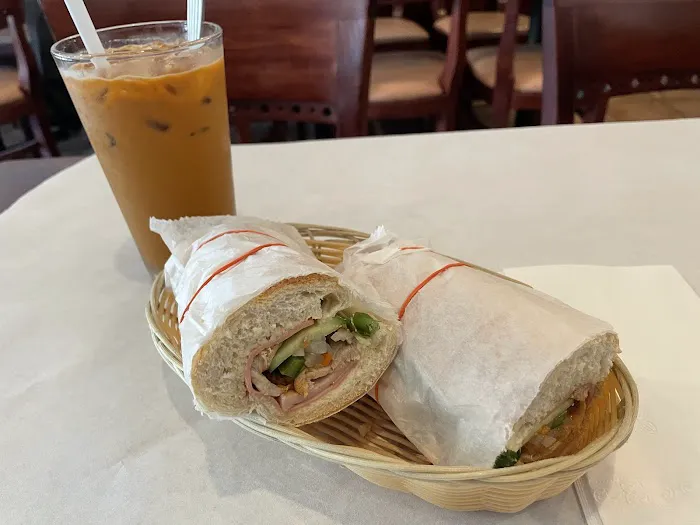 Little Saigon Cuisine Picture 3