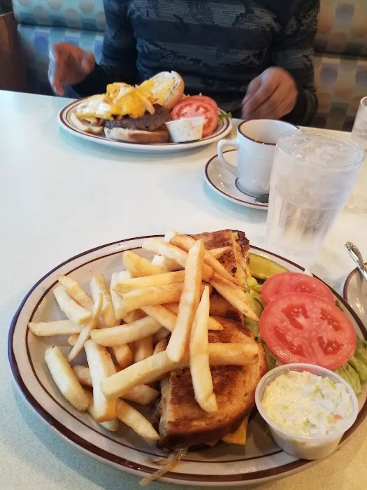 Tremont Diner Picture 10