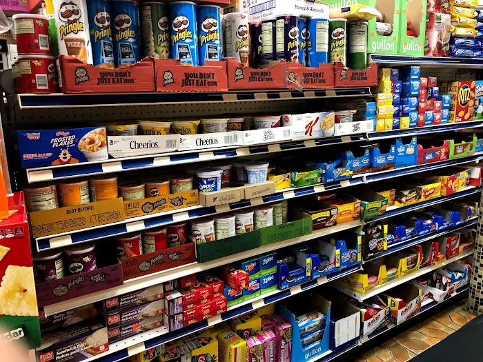 Middletown Deli Grocery Picture 6