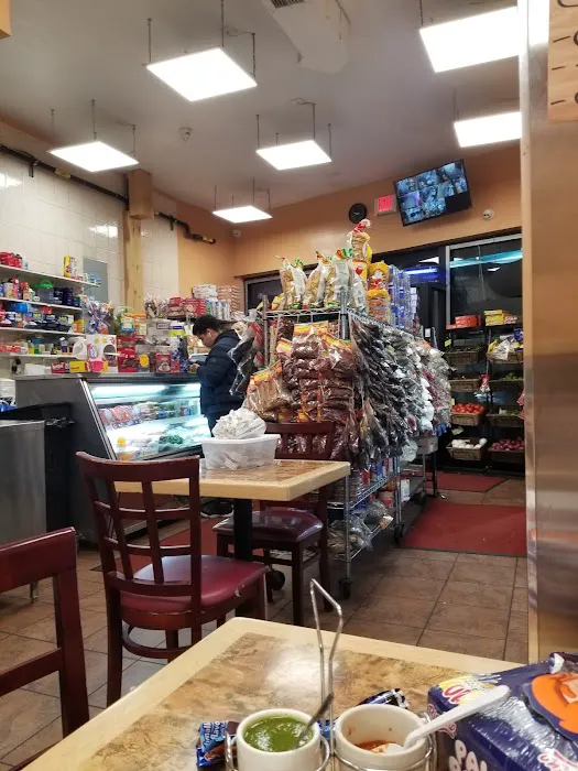 Mexicana Deli Grocery Picture 2