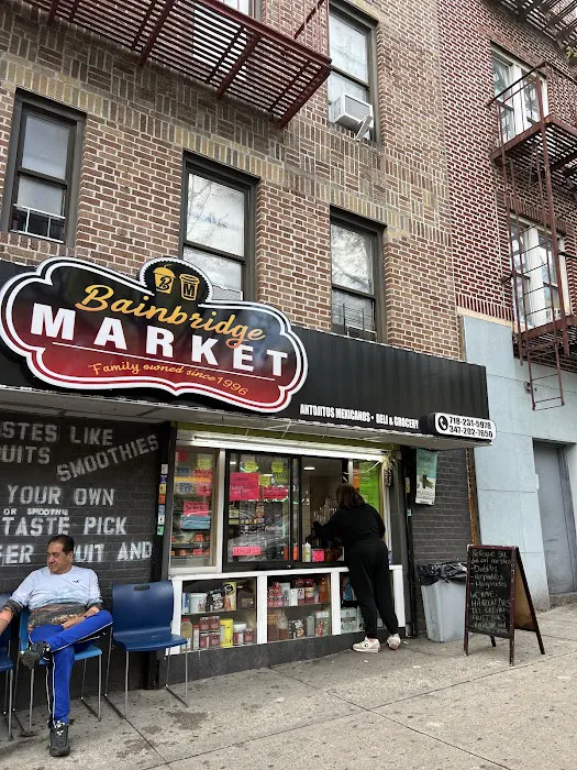 Bainbridge Market Picture 4