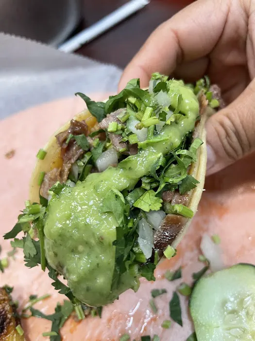 Taqueria Victoria Picture 10