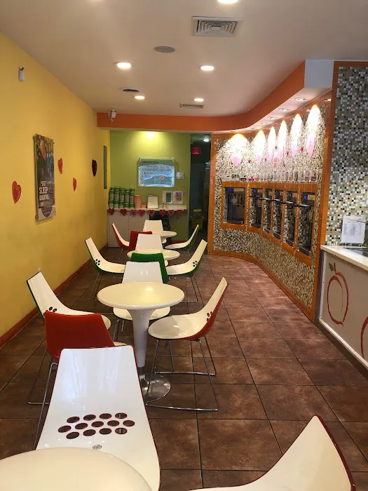 Peachwave Frozen Yogurt Picture 9