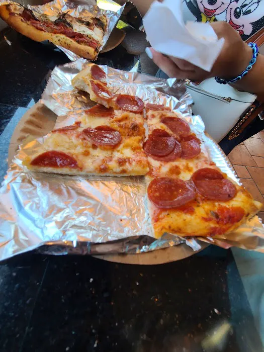 Prego's Pizza Picture 4
