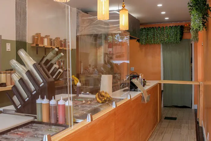 Daisy's Juice Bar & Café Picture 3