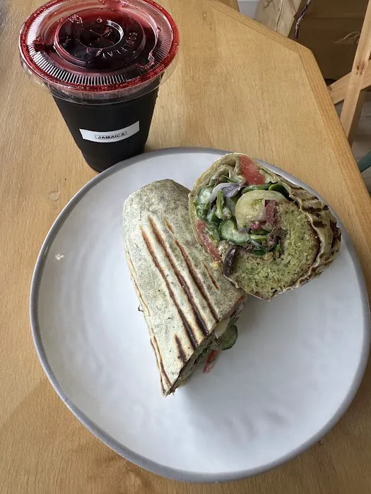 Daisy's Juice Bar & Café Picture 4