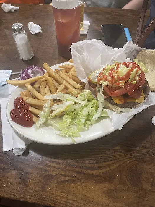 Steven Restaurant Picture 2