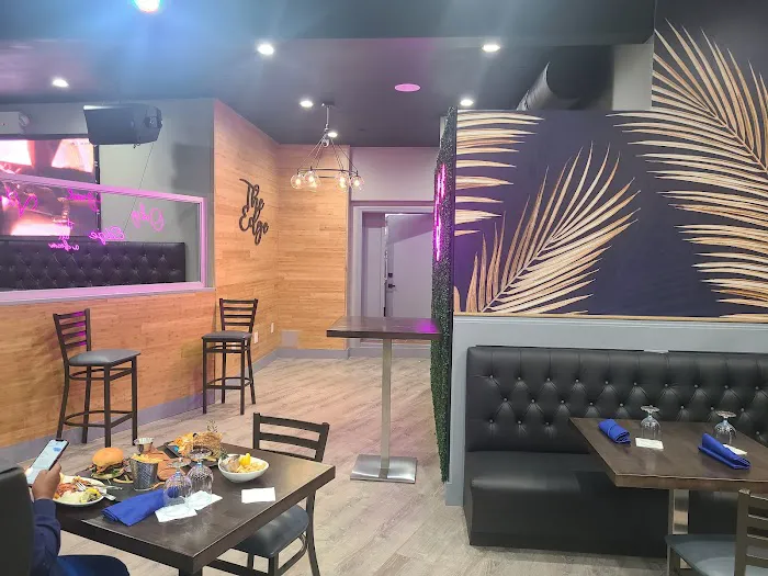 Edge Restaurant & Lounge Picture 3