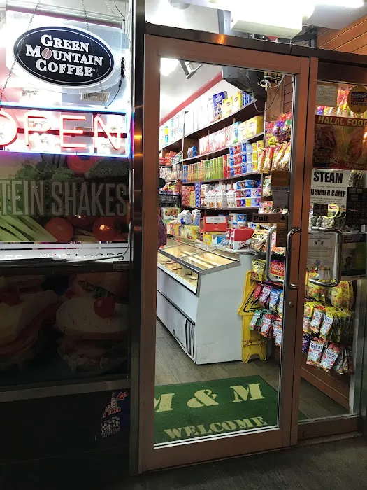 M & M Deli Plus Picture 5