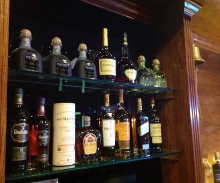 Bases Loaded Sports Bar