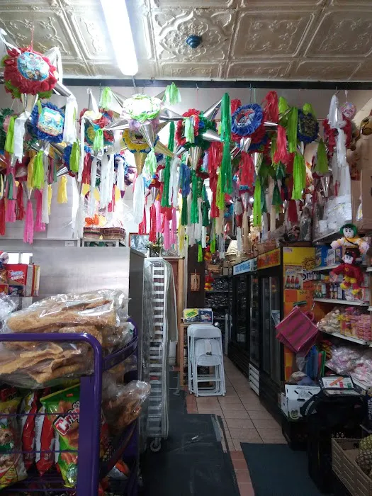 La Nueva Union Bakery Picture 9