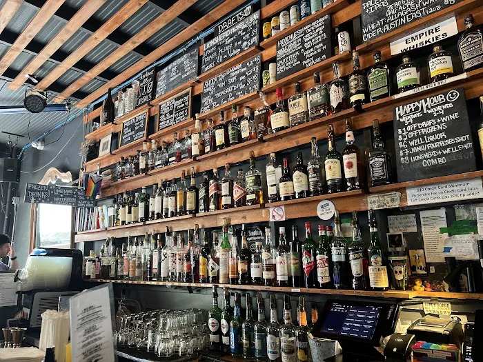 Sycamore Bar + Flower Shop Picture 9