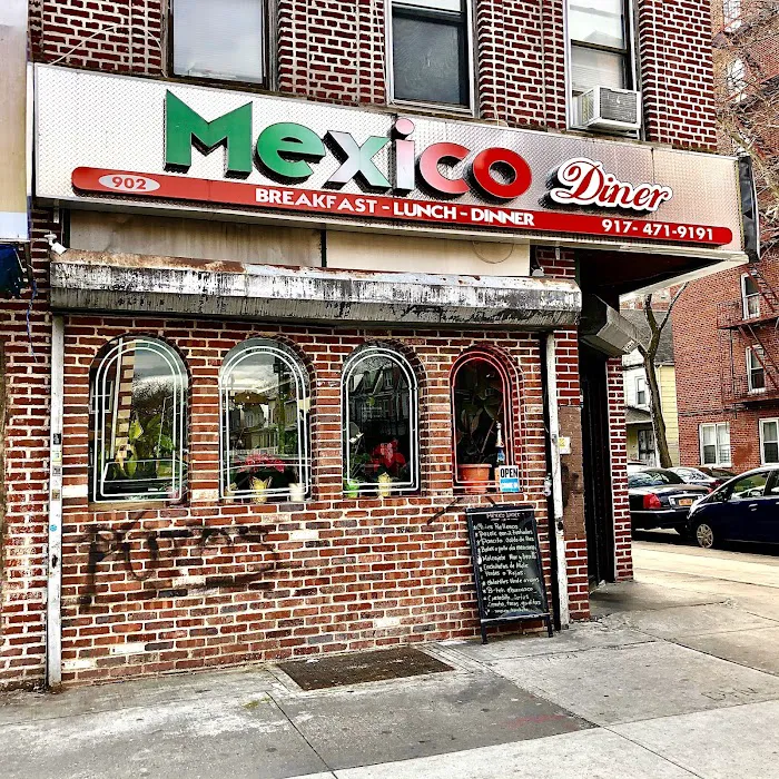 Mexico Diner Picture 9