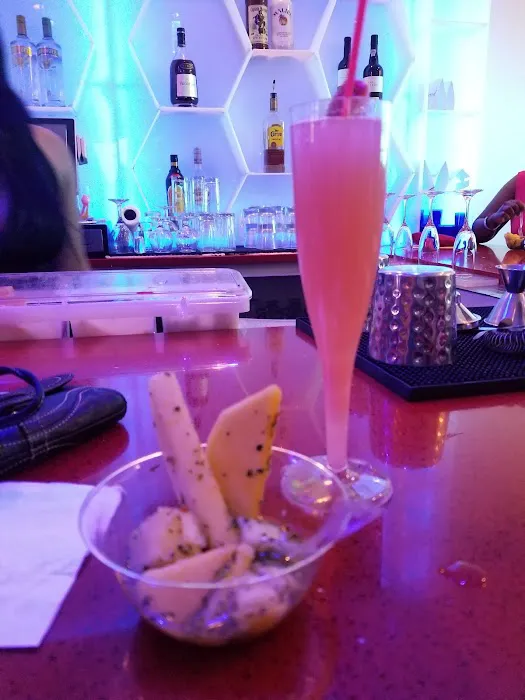 PRIVE Picture 8