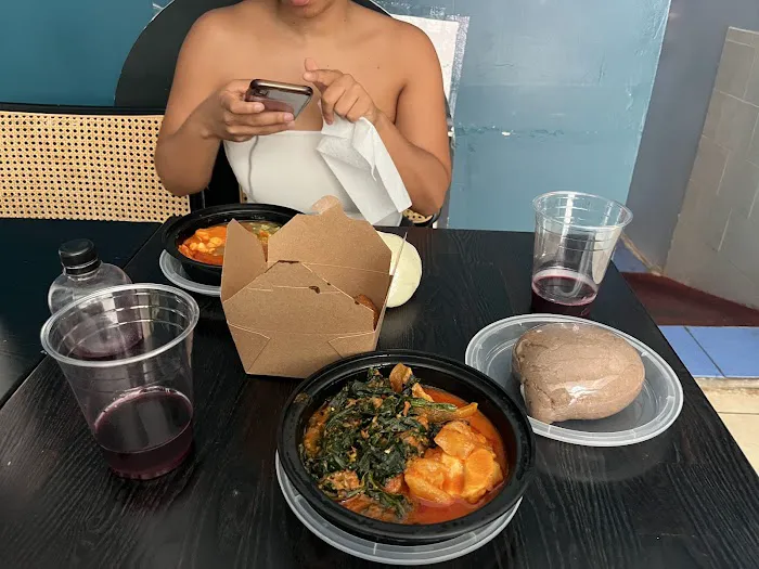 Káyọ̀dé Restaurant Mirage Picture 3