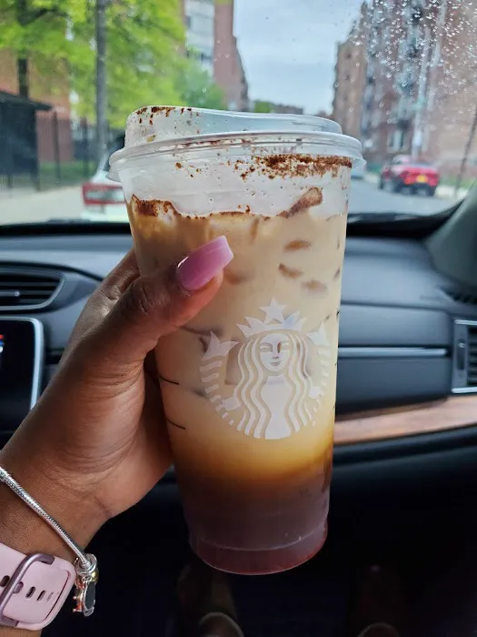 Starbucks Picture 3