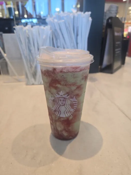 Starbucks Picture 8