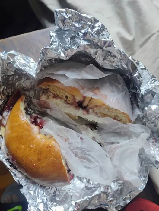 Deen Gourmet Deli Picture 2