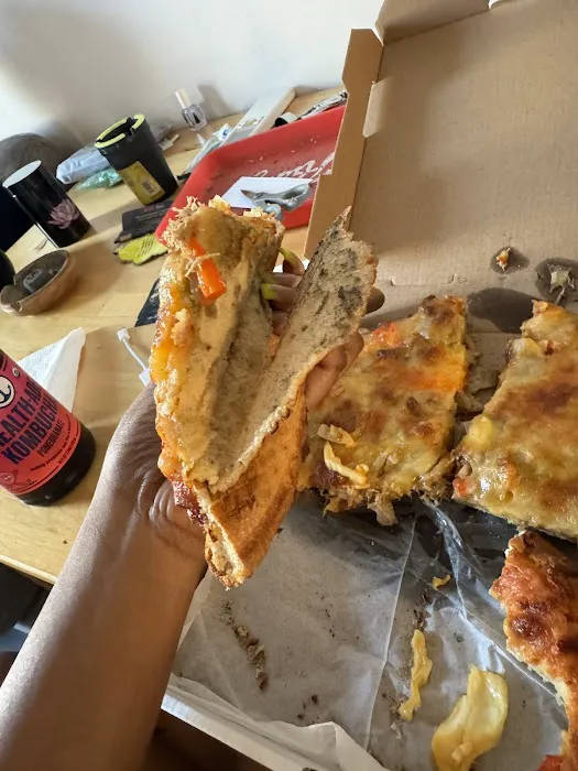 Potiwa Pizza Picture 3