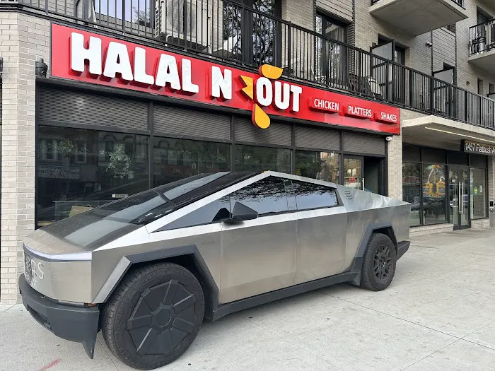 Halal-N-Out Picture 5