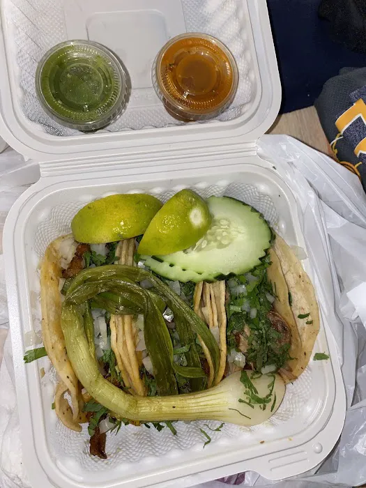 Tacos los cuñados Picture 7