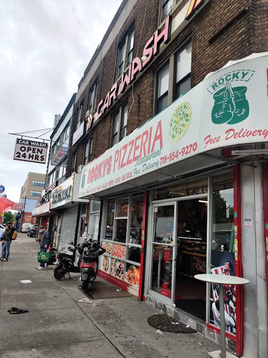Rocky's Pizzeria & Resturant Picture 10