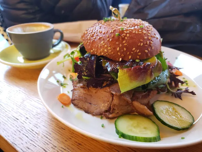 Cafe Madeline Picture 6