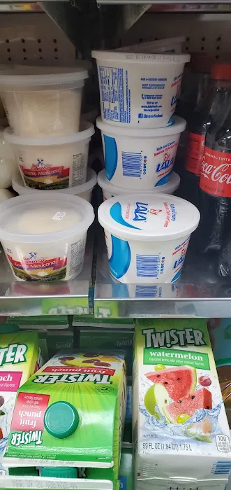 Mex Deli Grocery Picture 2