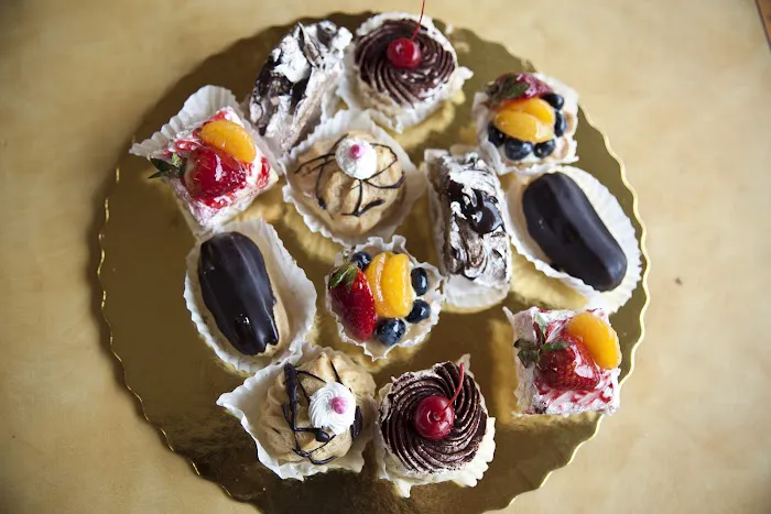 Gayana's Bakery Picture 3
